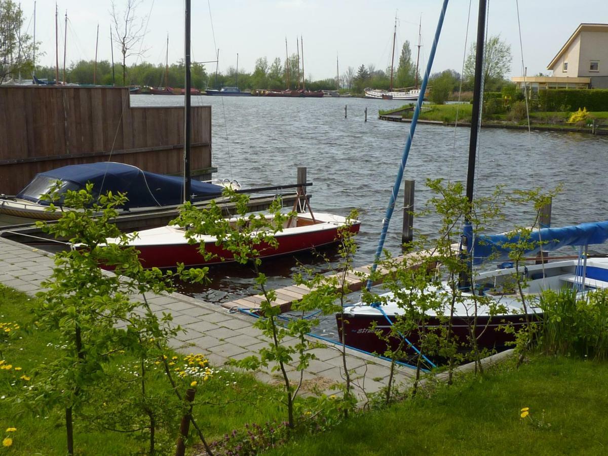 Vakantiehuisgalamadammen Met Ligplaats Boot Koudum Exteriér fotografie
